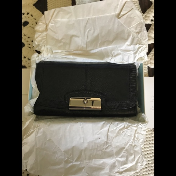 Coach Vintage NWT Kristin Envelope Wallet Clutch - Picture 16 of 16